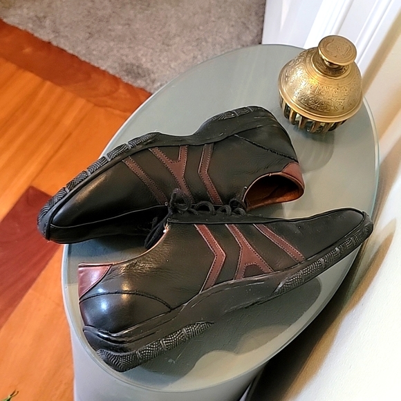 Allen Edmonds Traveler two-tone leather lace-up Oxford sneaker. - Picture 3 of 7